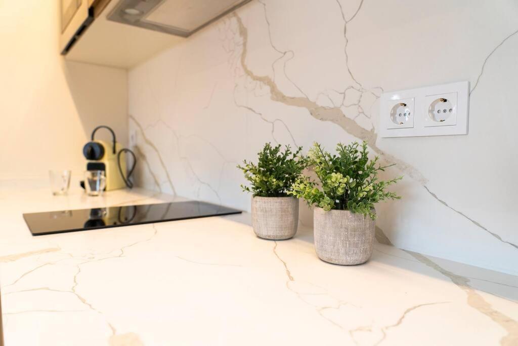 Ocean View Loft Apartment บิยาโฮโยซา ภายนอก รูปภาพ